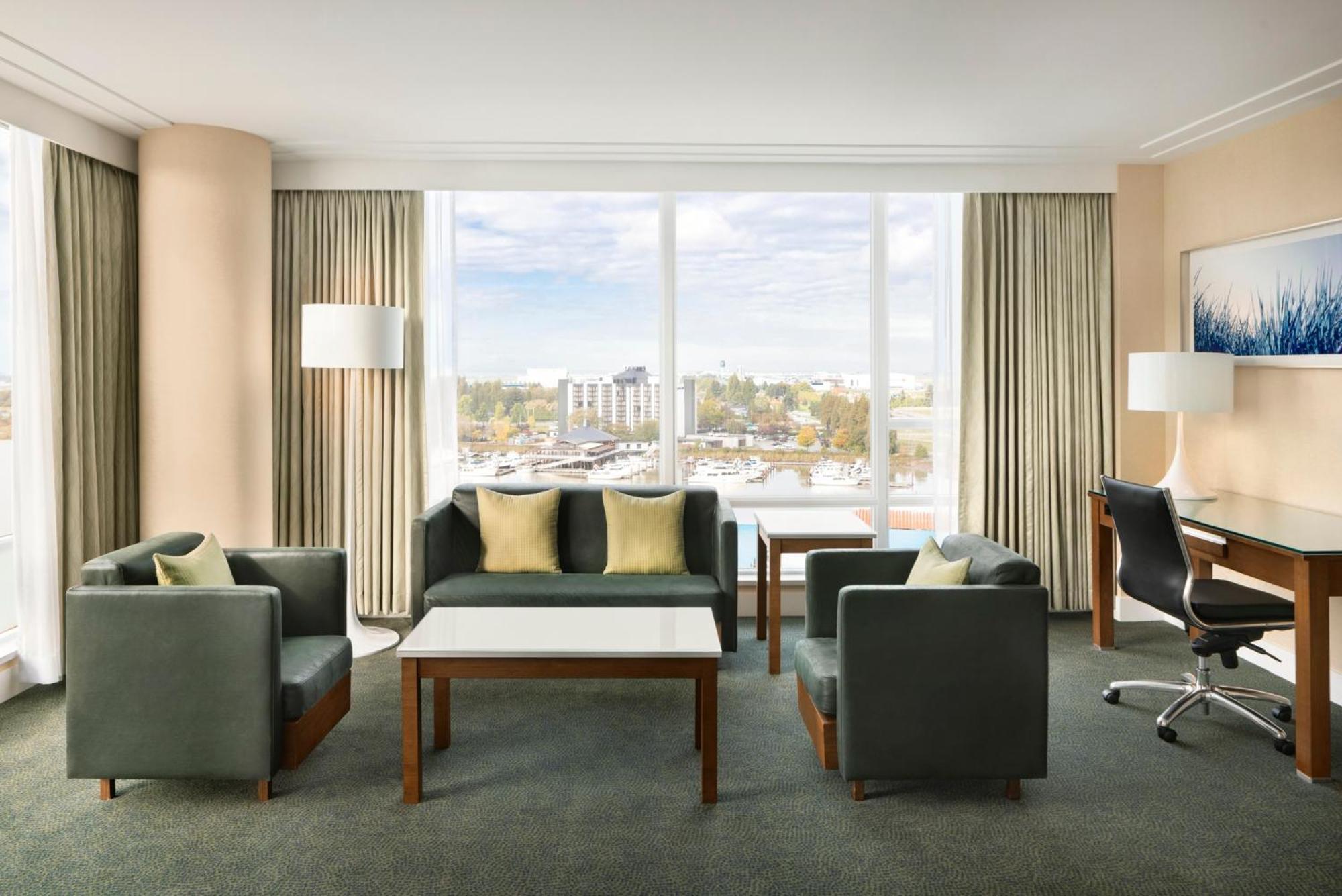 The Westin Wall Centre, Vancouver Airport Ричмънд Екстериор снимка