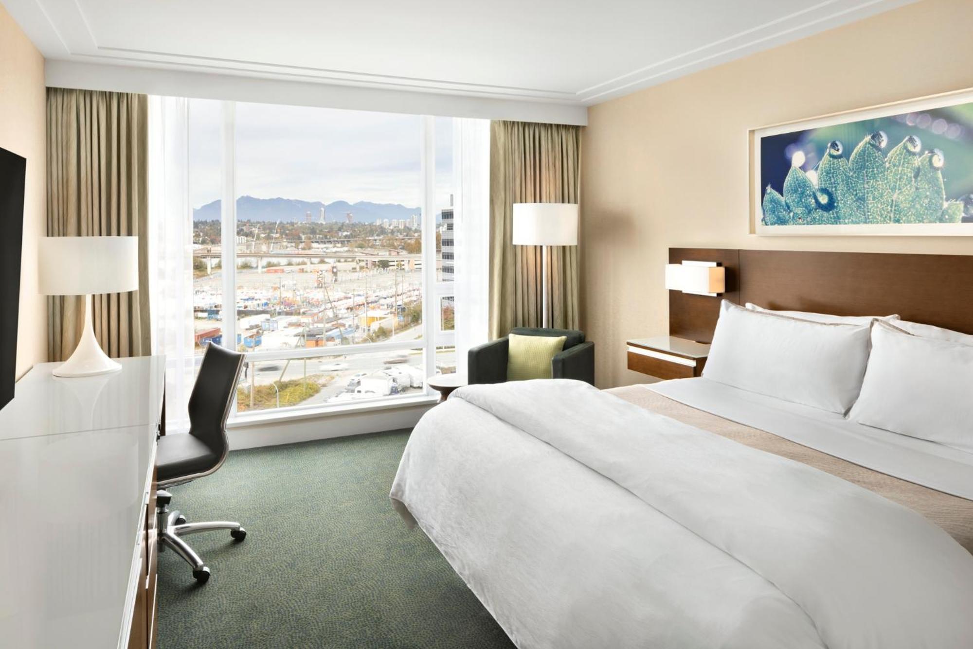 The Westin Wall Centre, Vancouver Airport Ричмънд Екстериор снимка