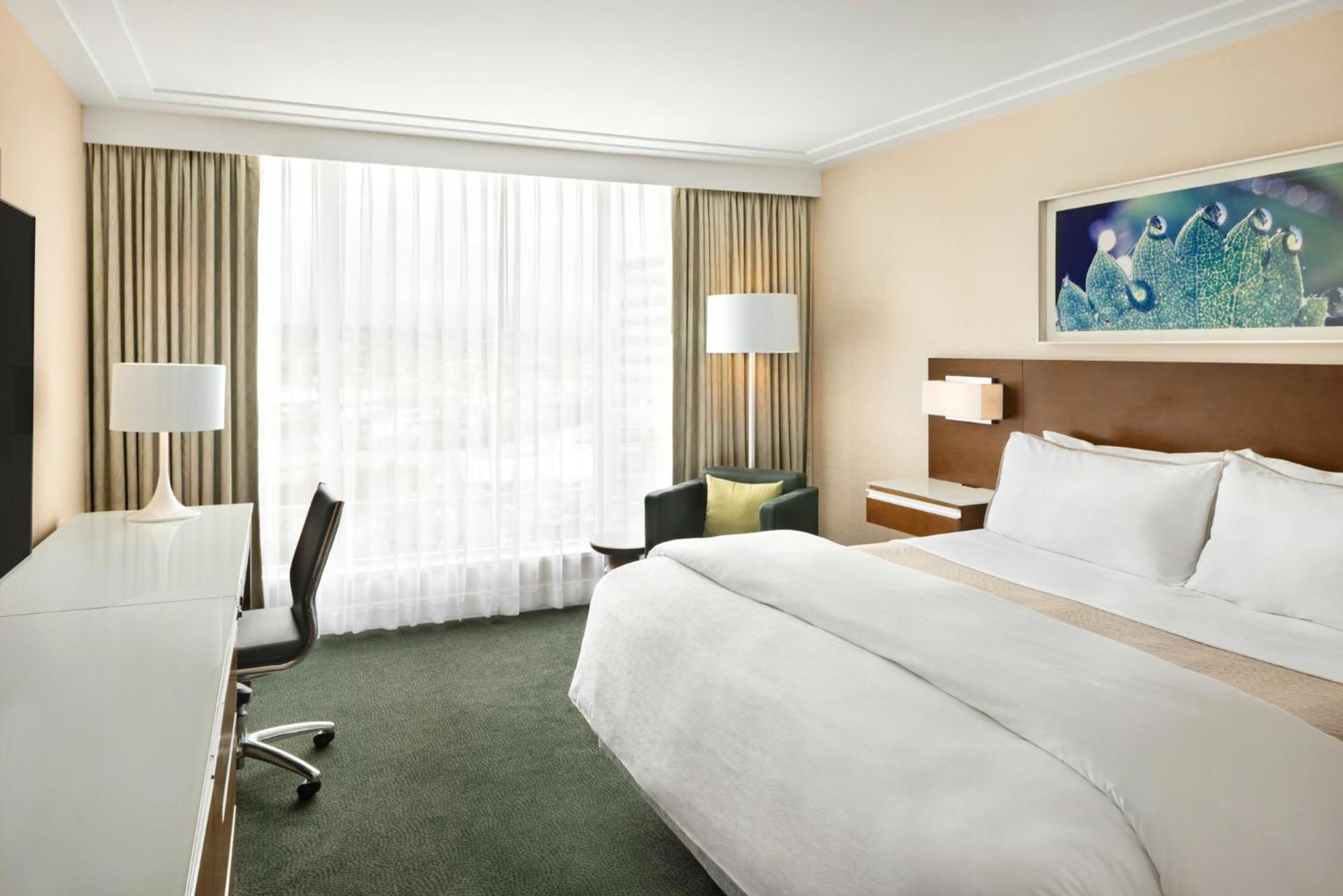 The Westin Wall Centre, Vancouver Airport Ричмънд Екстериор снимка