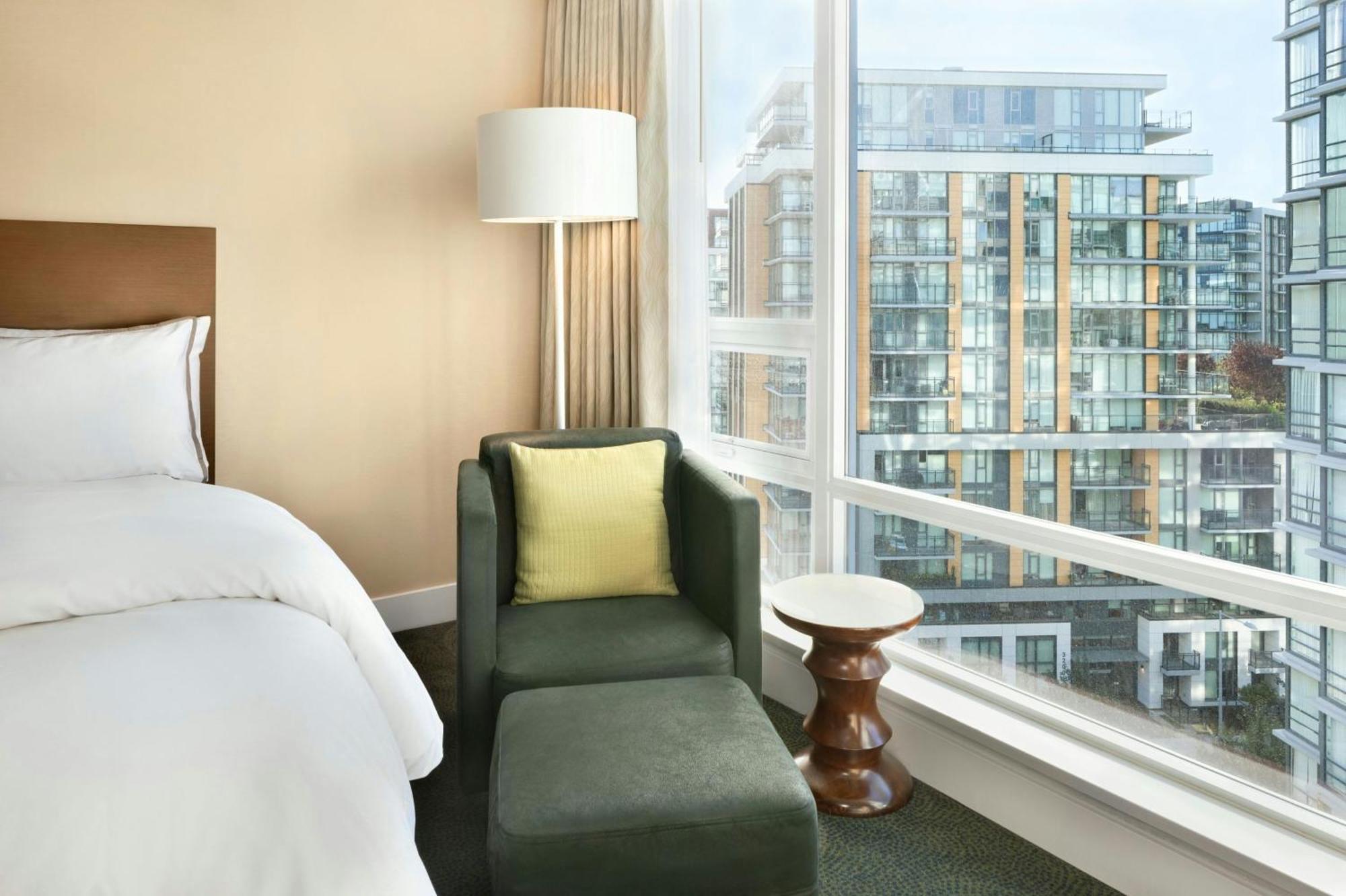 The Westin Wall Centre, Vancouver Airport Ричмънд Екстериор снимка