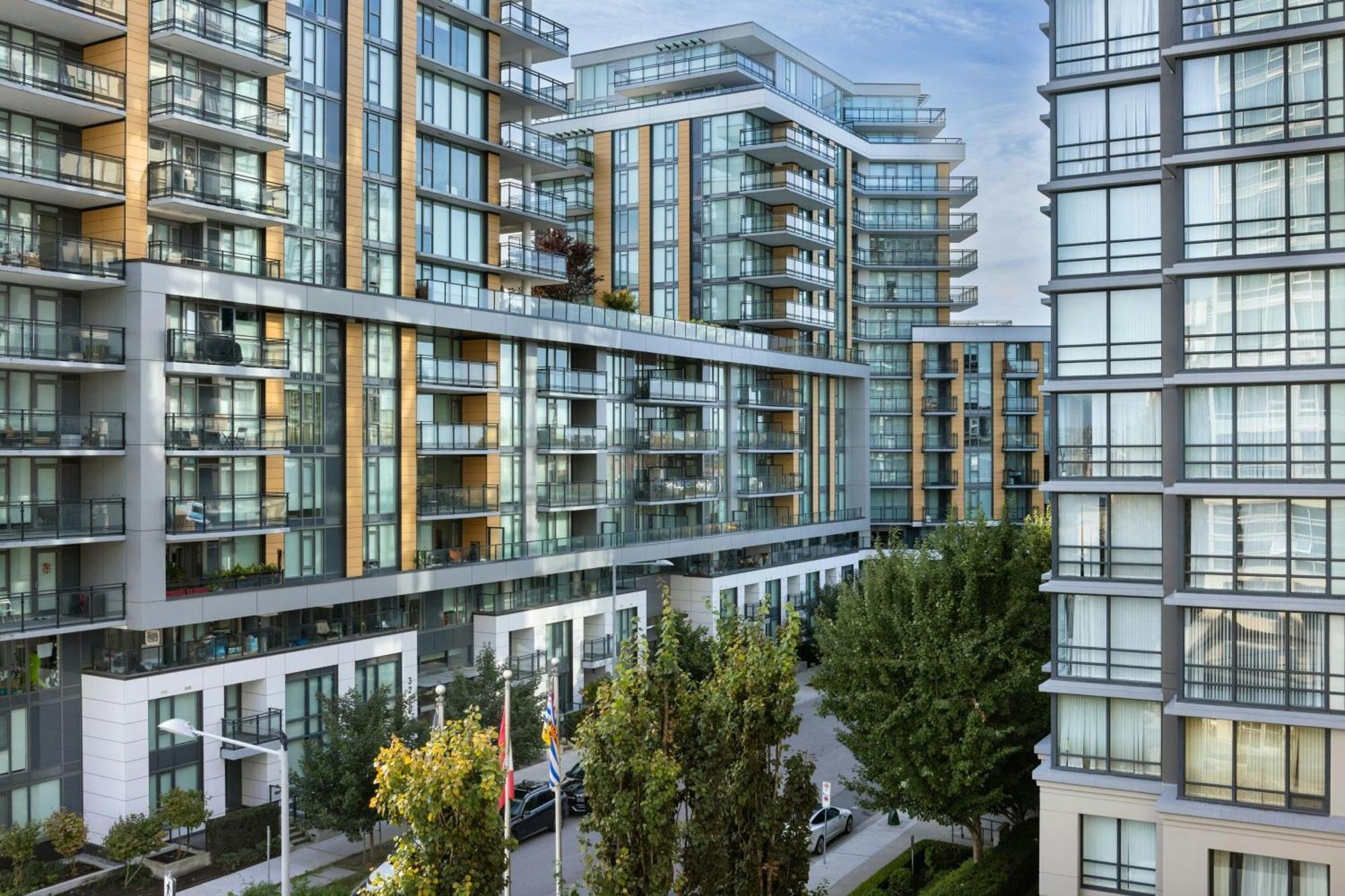 The Westin Wall Centre, Vancouver Airport Ричмънд Екстериор снимка